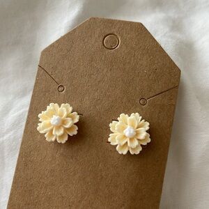 Yellow and White‎ 3D Flower Stud Earrings